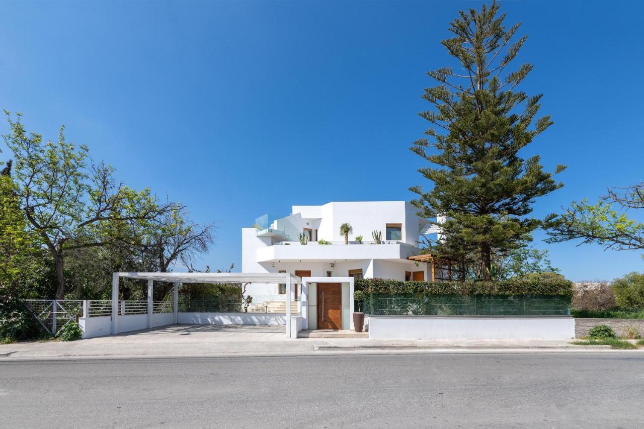 Love White Villa 이알리소스 외부 사진